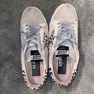 Golden Goose Sneakers